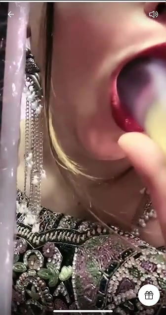 Instagram influencer nude show reveals huge boobs