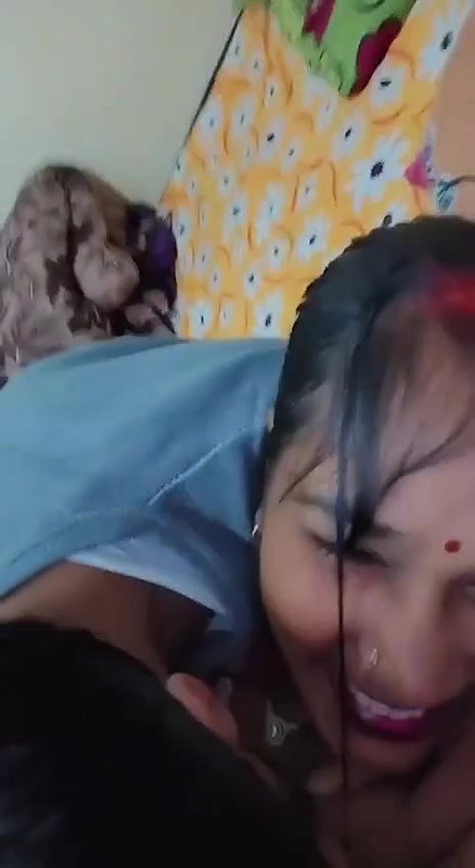 big boobs bhabhi romance with devar selfie video