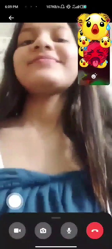 beautiful girl untouched boobs showing video call sex