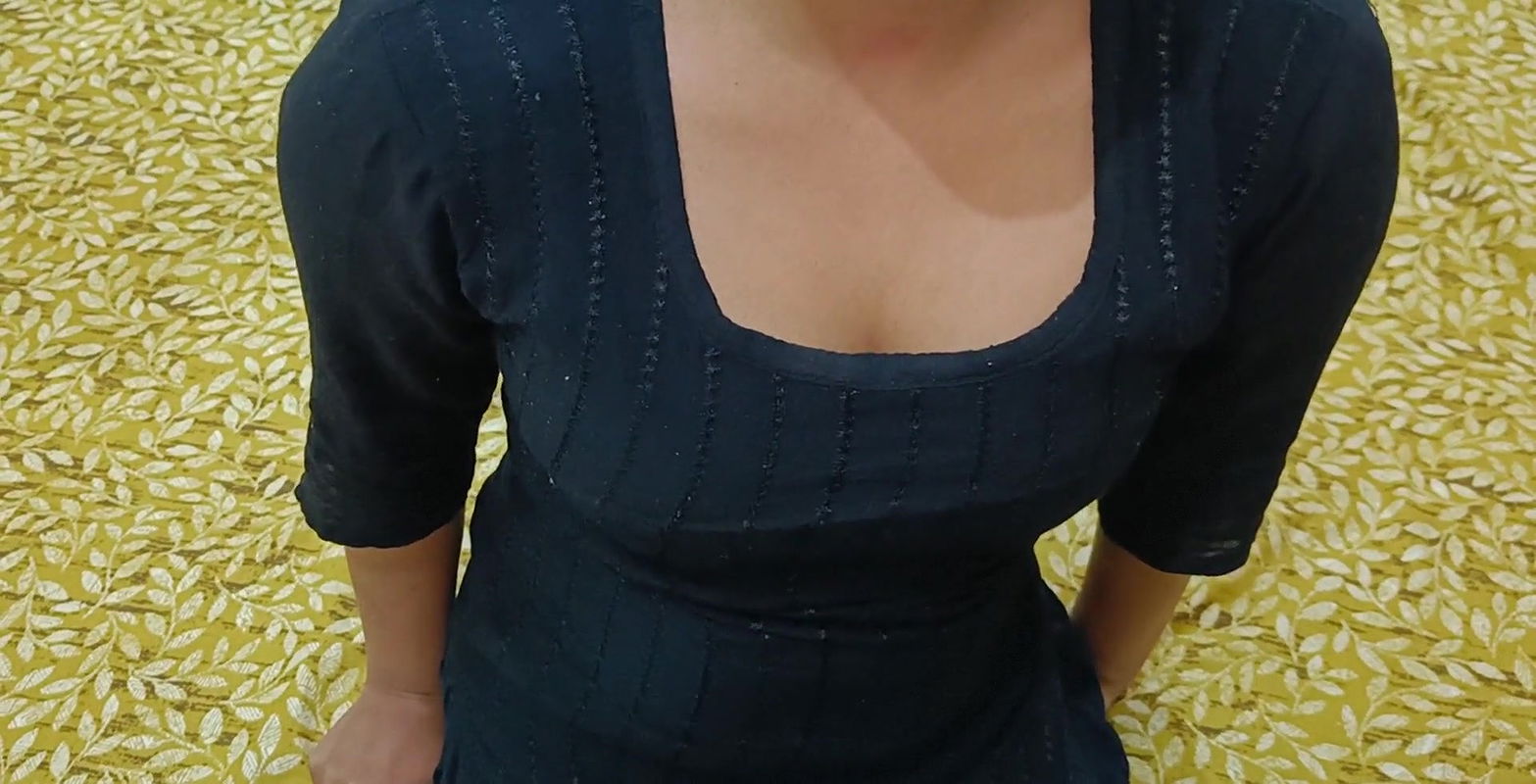 18 saal ki nokrani ko choda desi style me clear Hindi audio