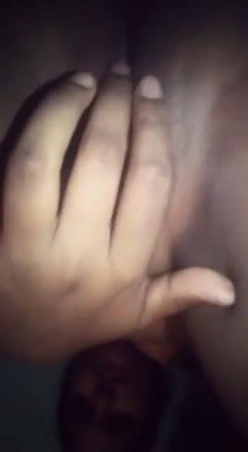 nude girl pussy rubbing