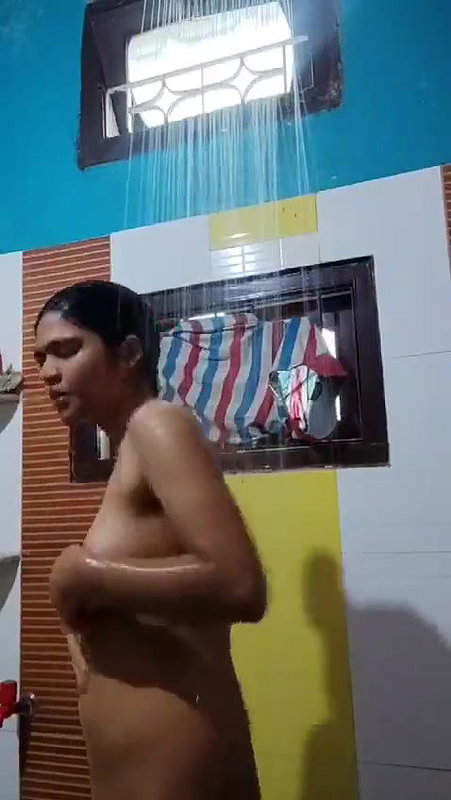 nude shower