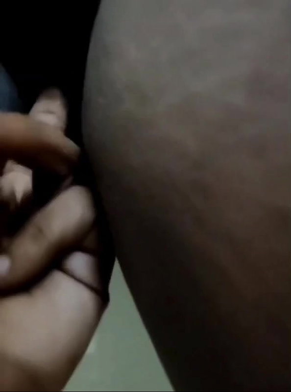 boob dabake jhat wali chut mein ungli kri