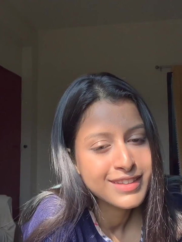 Hot desi girl with boyfriend teasing flashing her boobs nude video