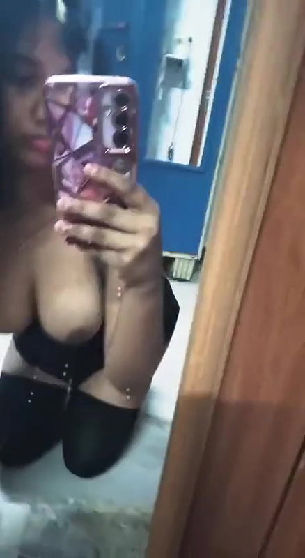 bigboob sexy babe teasing boobs