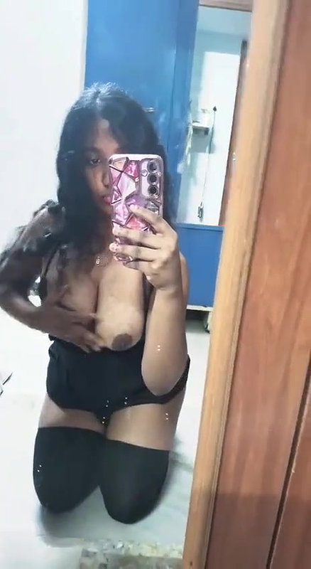 bigboob sexy babe teasing boobs
