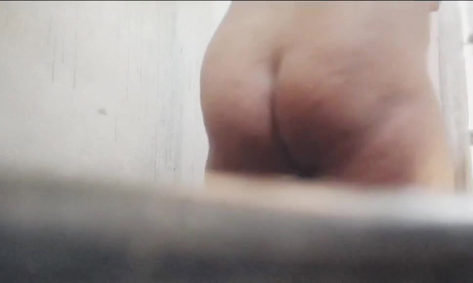 chubby aunty masturbation with cucumber