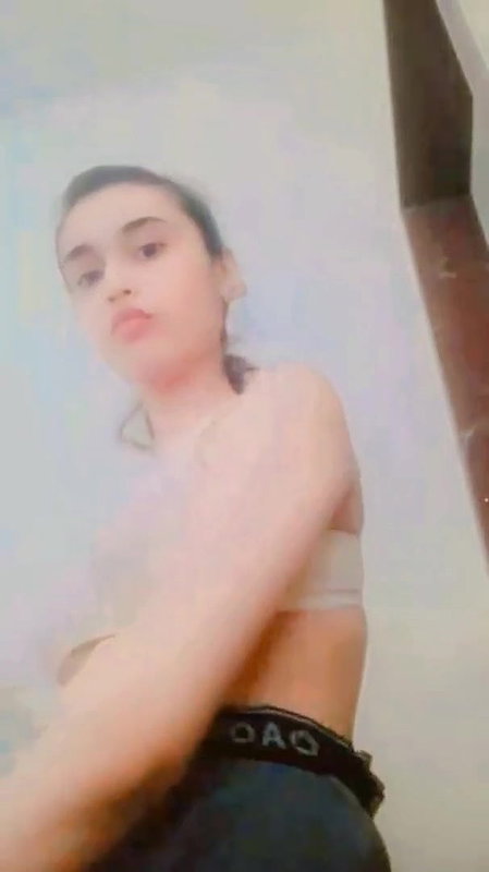 desi girl pulling up bra