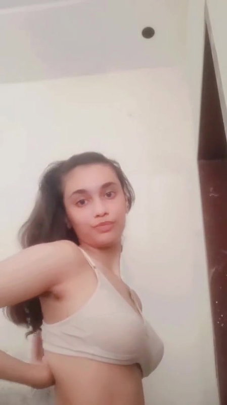 desi girl pulling up bra