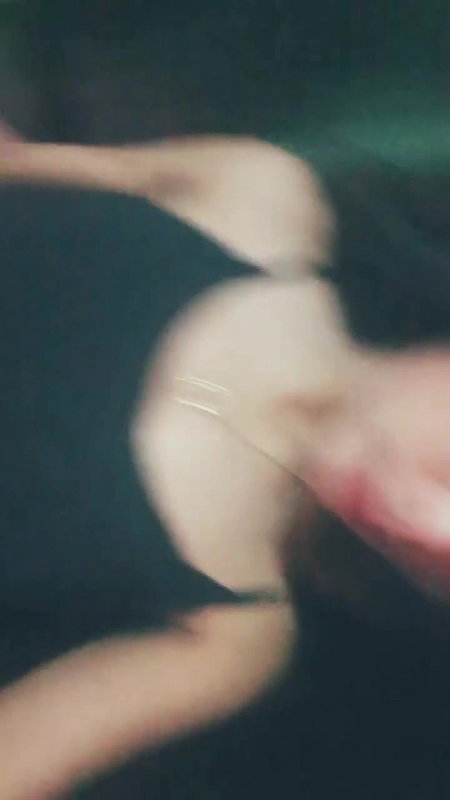 sexy slim cleavage show