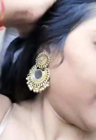 sexy marathi wife showing