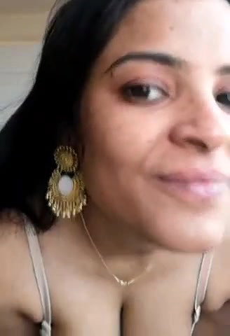 sexy marathi wife showing