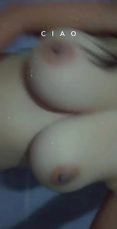 cute girl nude show