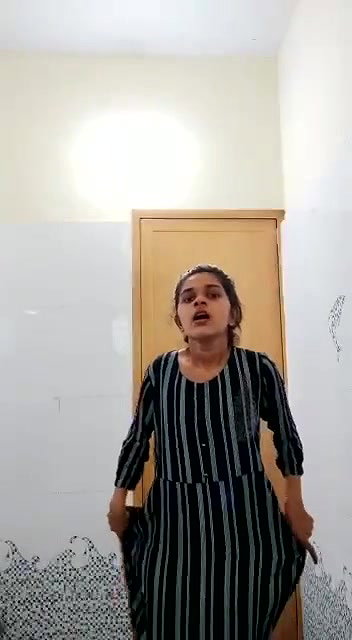 top kholke boob dikhayi