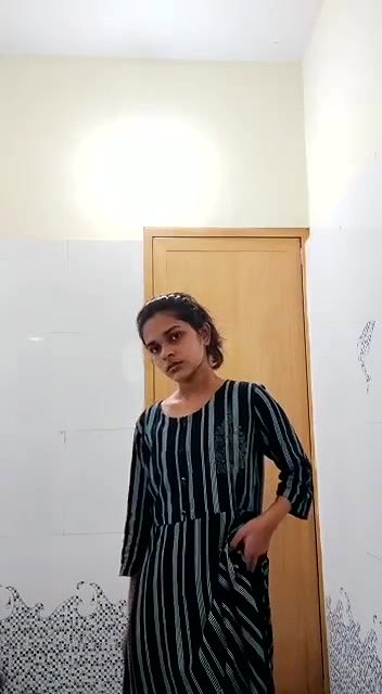 top kholke boob dikhayi