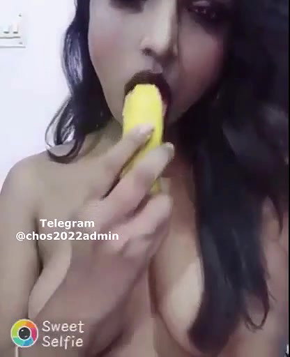 boob show