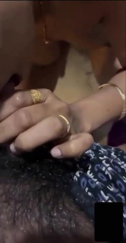 Sexy wife sucking dick