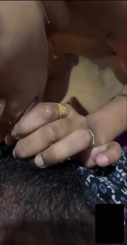 Sexy wife sucking dick