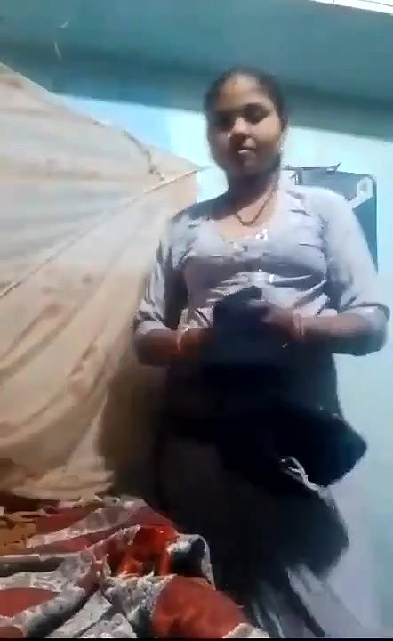 Desi Bhabi Dress change