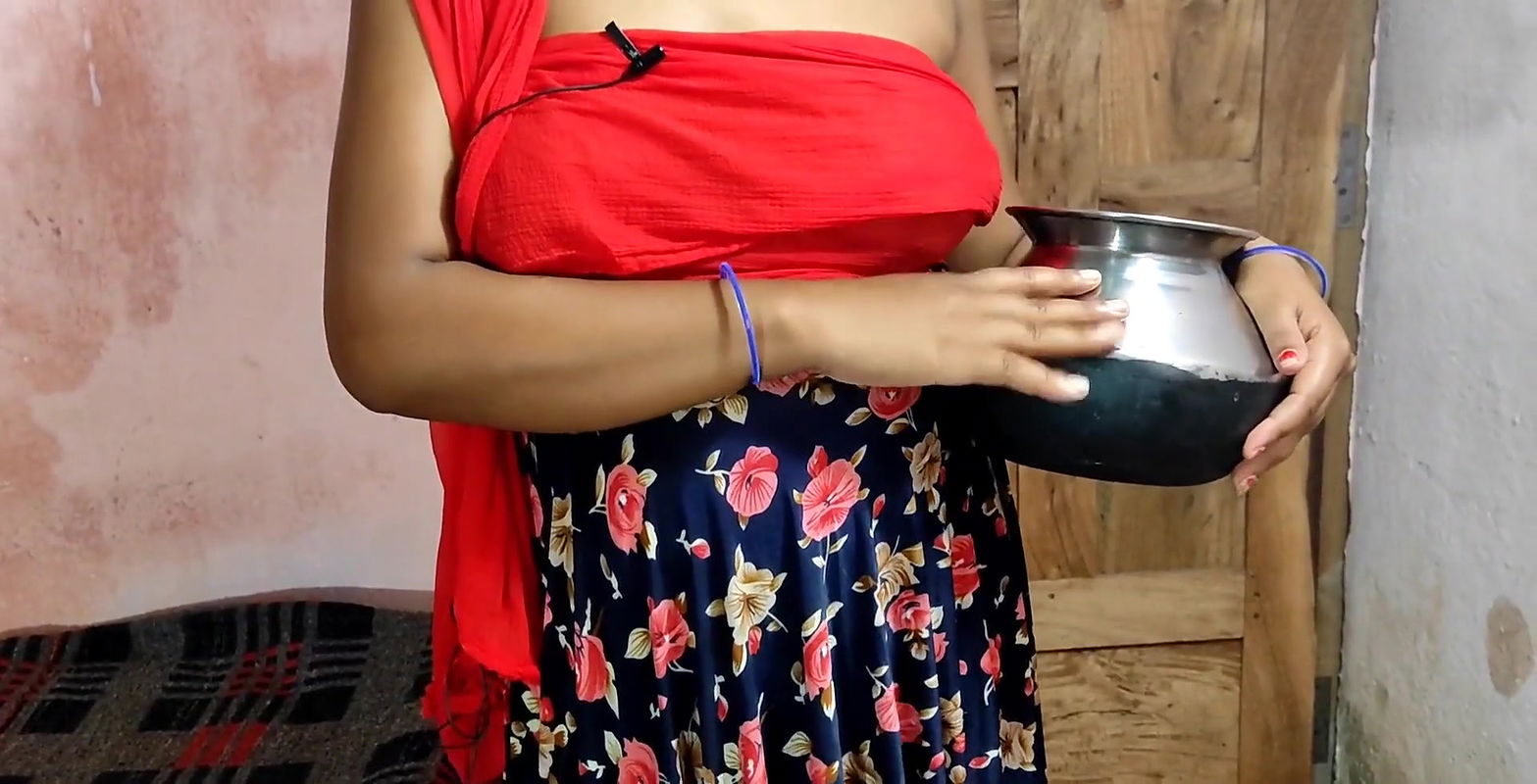 Dudh bechne I hai gand marva kar jayegi Hindi story.