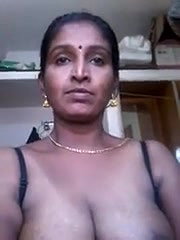 Unsatisfied Horny Aunty Masturbating