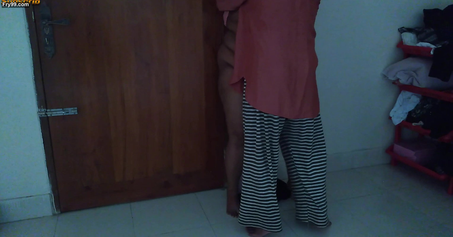 Gujarati Hot Aunty Ko Mast Chudai (19 year old BBW sexy teen aunty fucked with condom) softcore fucking & Huge cum