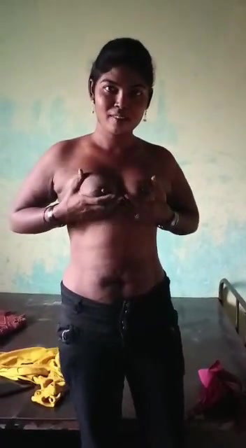 Indian hostel girl topless new MMS sex video