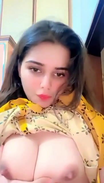 gorgeous milky boobs Indian girl nude videos making