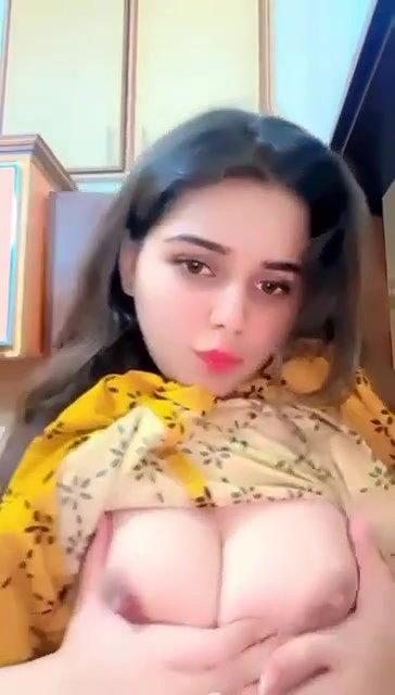 gorgeous milky boobs Indian girl nude videos making