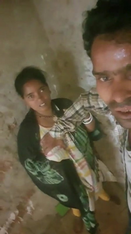Bihari village girl boob press and viral fucking