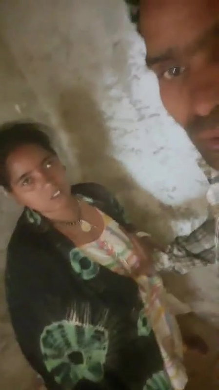 Bihari village girl boob press and viral fucking