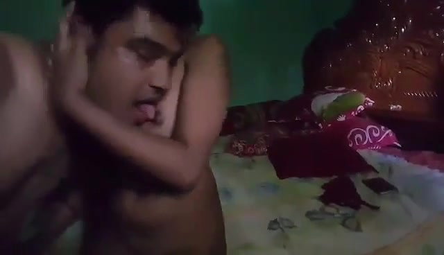 cute girlfriend kissing and boob sucking videos