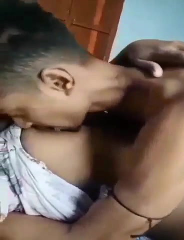 Ladki Ki Tight Chut Mein Jhatke Dekar Chuchiyan Chusi 1