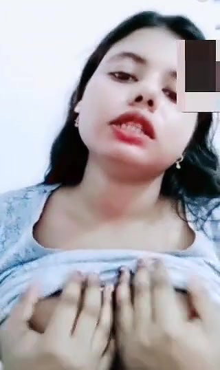 Chubby Girlfriend Showing Boobs