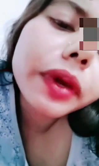 Chubby Girlfriend Showing Boobs