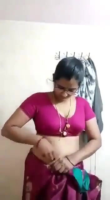 Nurse Aunty nude for doctor