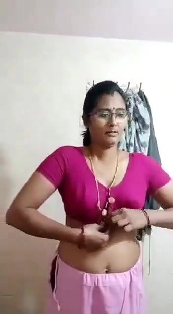 Nurse Aunty nude for doctor