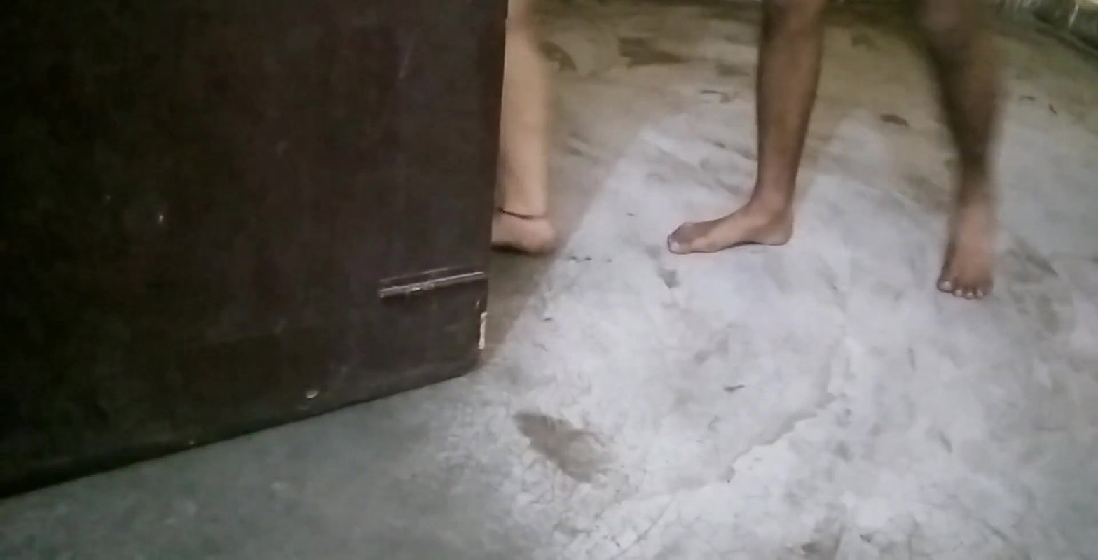 Indian lovers fucking in home suddenly come some one