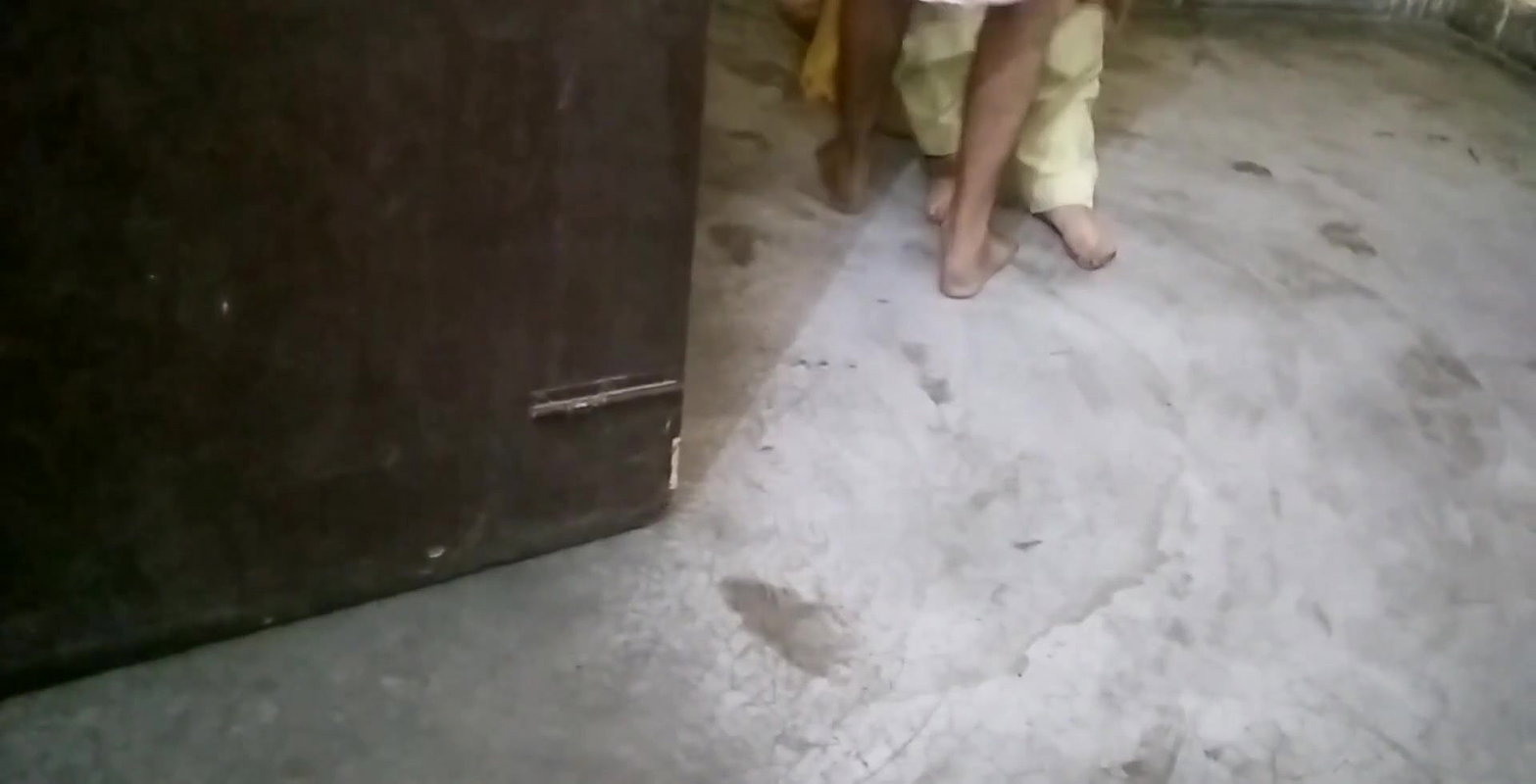 Indian lovers fucking in home suddenly come some one