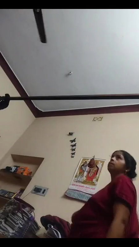 Desi bhabhi dress changing