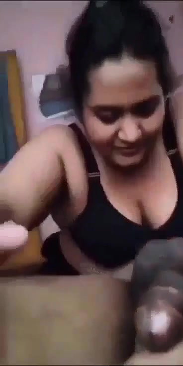 Horny Bhabi Sucking And Giving Rimjob