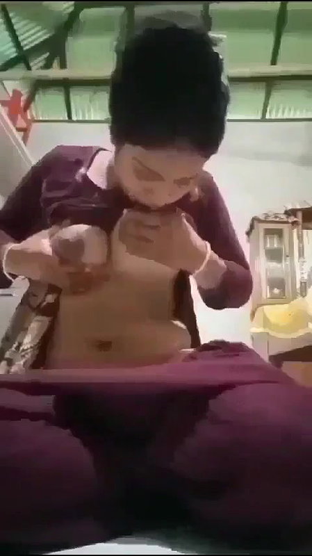 big ass virgin girl nude in viral doggy position