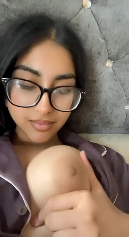 cute girl in glasses topless viral show of big boobs