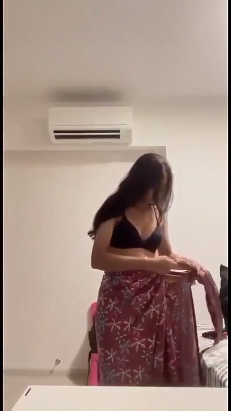 Slim Girl Fully Nude Stripping Video