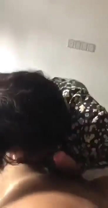 Srilankan sex video girl sucking dick viral blowjob