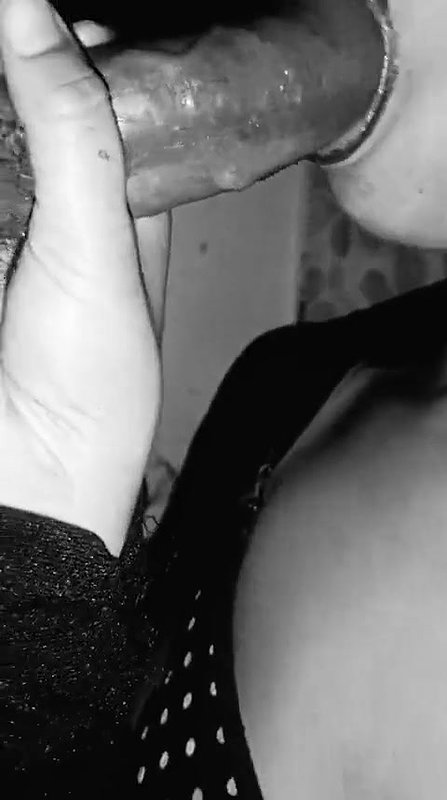 Latika bhabhi mere land ko mast chusti hai