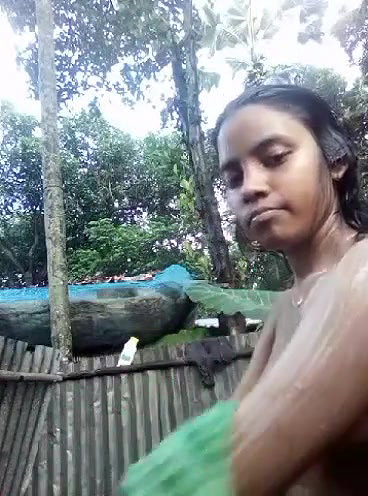 sharp boobs village girl viral nude bath clip