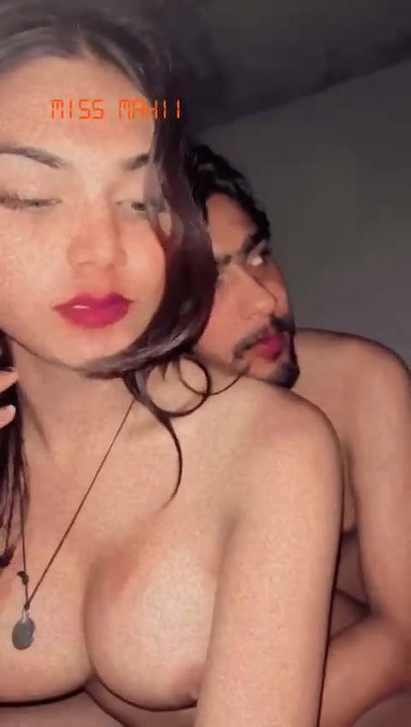 girlfriend hot romance with lover Indian village xxx