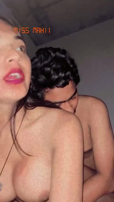 girlfriend hot romance with lover Indian village xxx