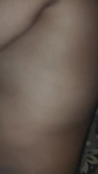 South Indian aunty moaning sex MMS with husband